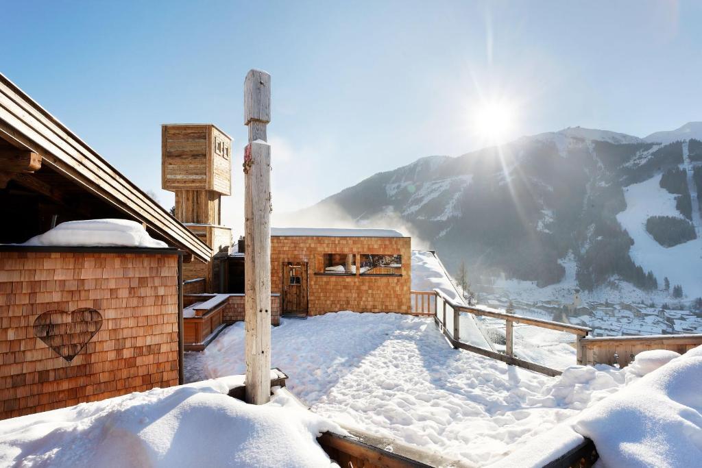 Art & Ski-In Hotel Hinterhag ザールバッハ・ヒンターグレム エクステリア 写真