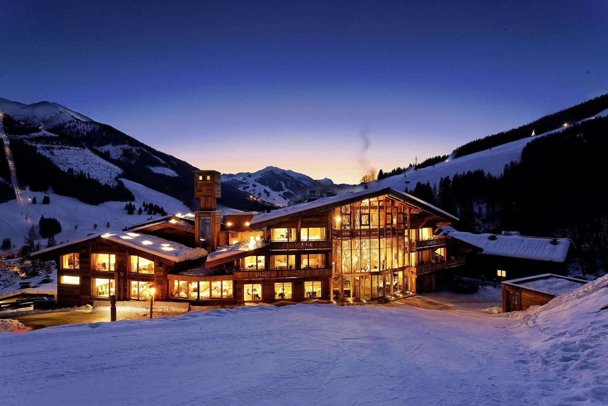 Art & Ski-In Hotel Hinterhag ザールバッハ・ヒンターグレム エクステリア 写真