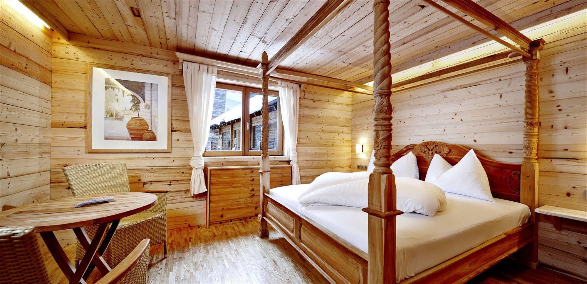 Art & Ski-In Hotel Hinterhag ザールバッハ・ヒンターグレム 部屋 写真