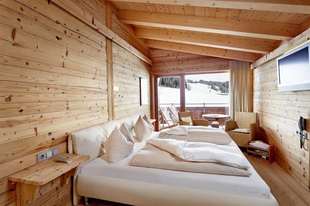 Art & Ski-In Hotel Hinterhag ザールバッハ・ヒンターグレム 部屋 写真